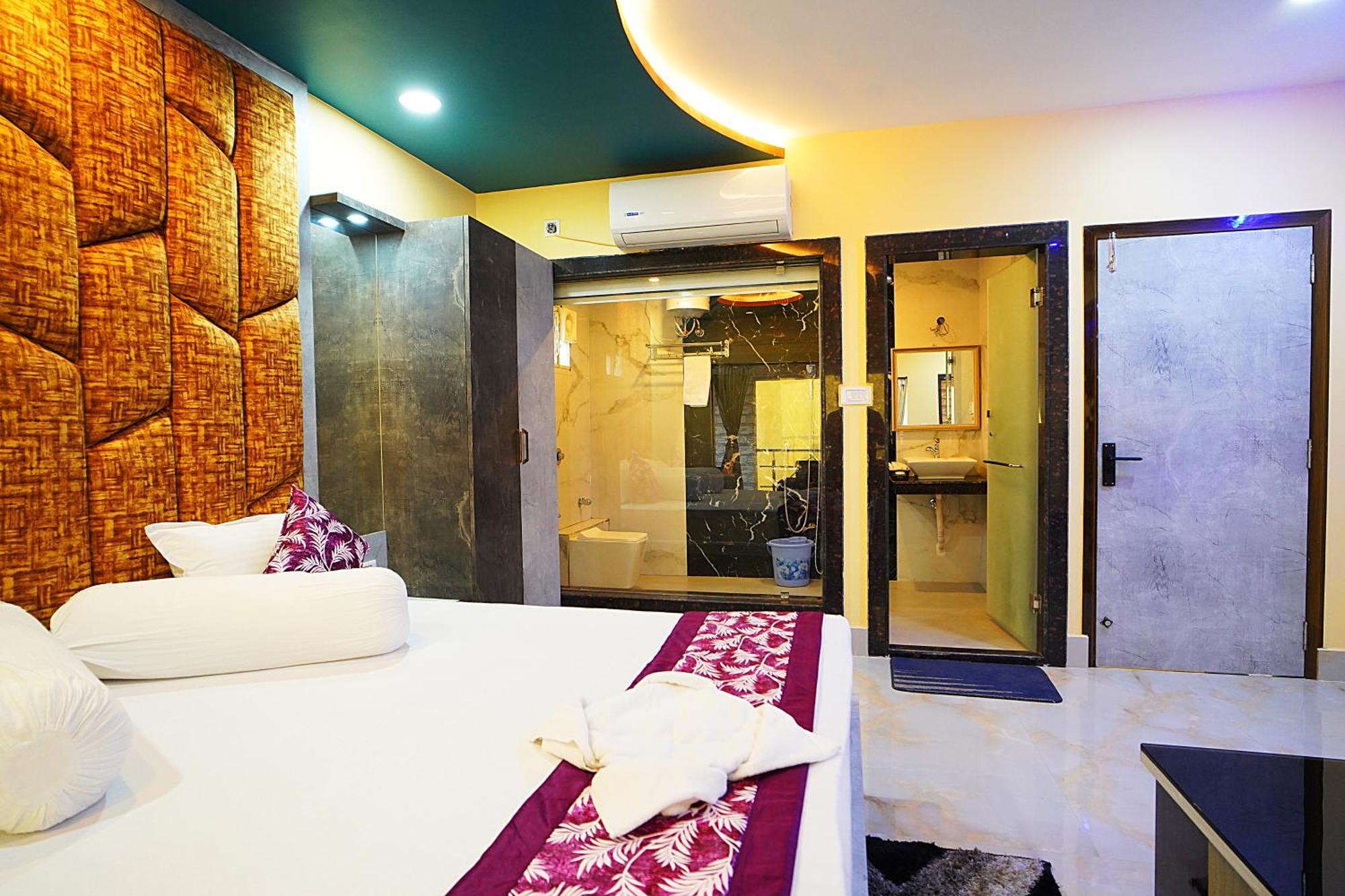 Goa Beach Resort On Beach Mandarmani Extérieur photo