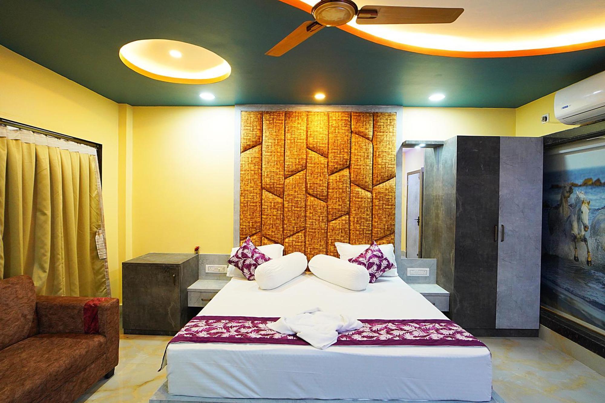 Goa Beach Resort On Beach Mandarmani Extérieur photo