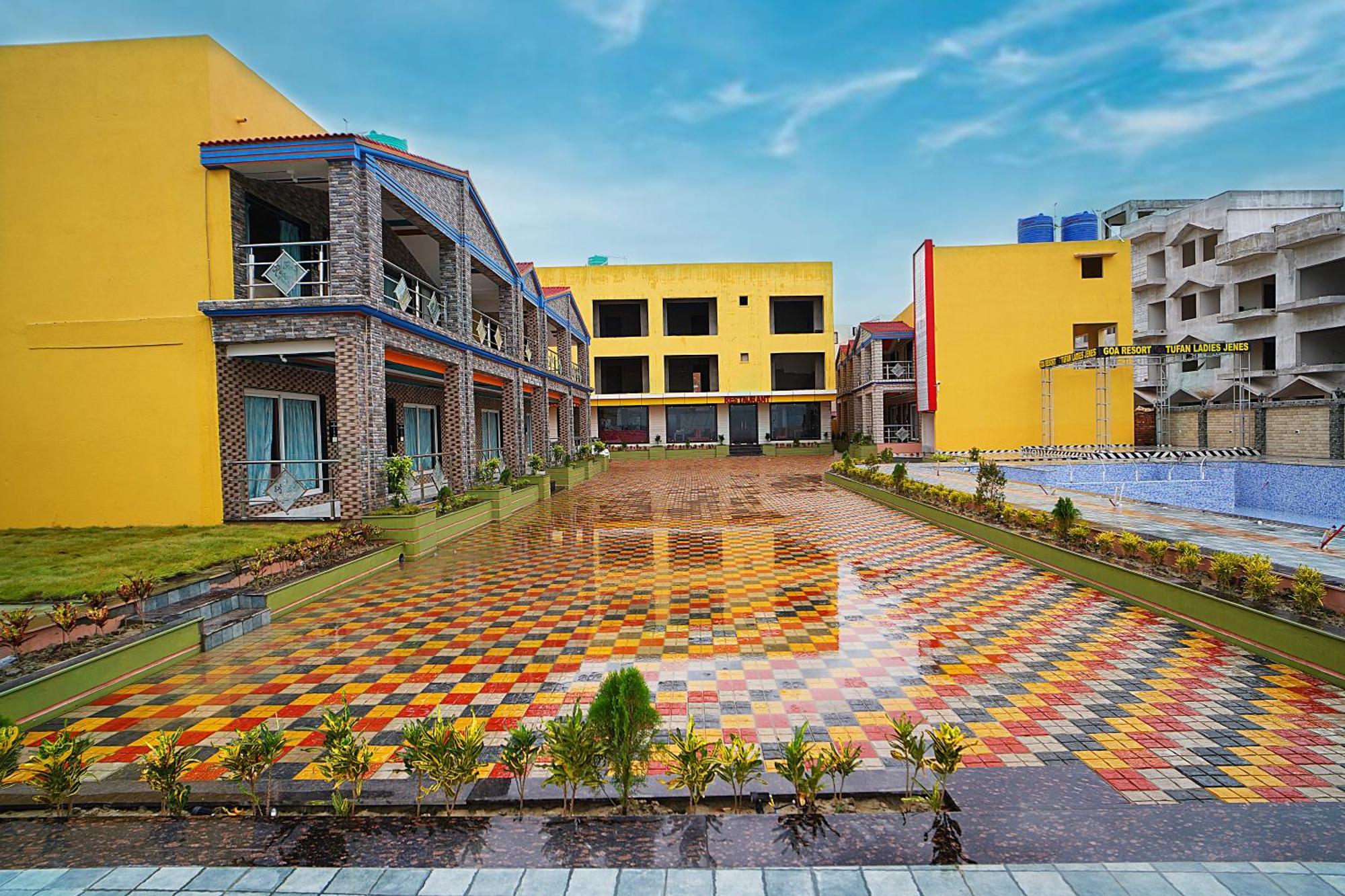 Goa Beach Resort On Beach Mandarmani Extérieur photo