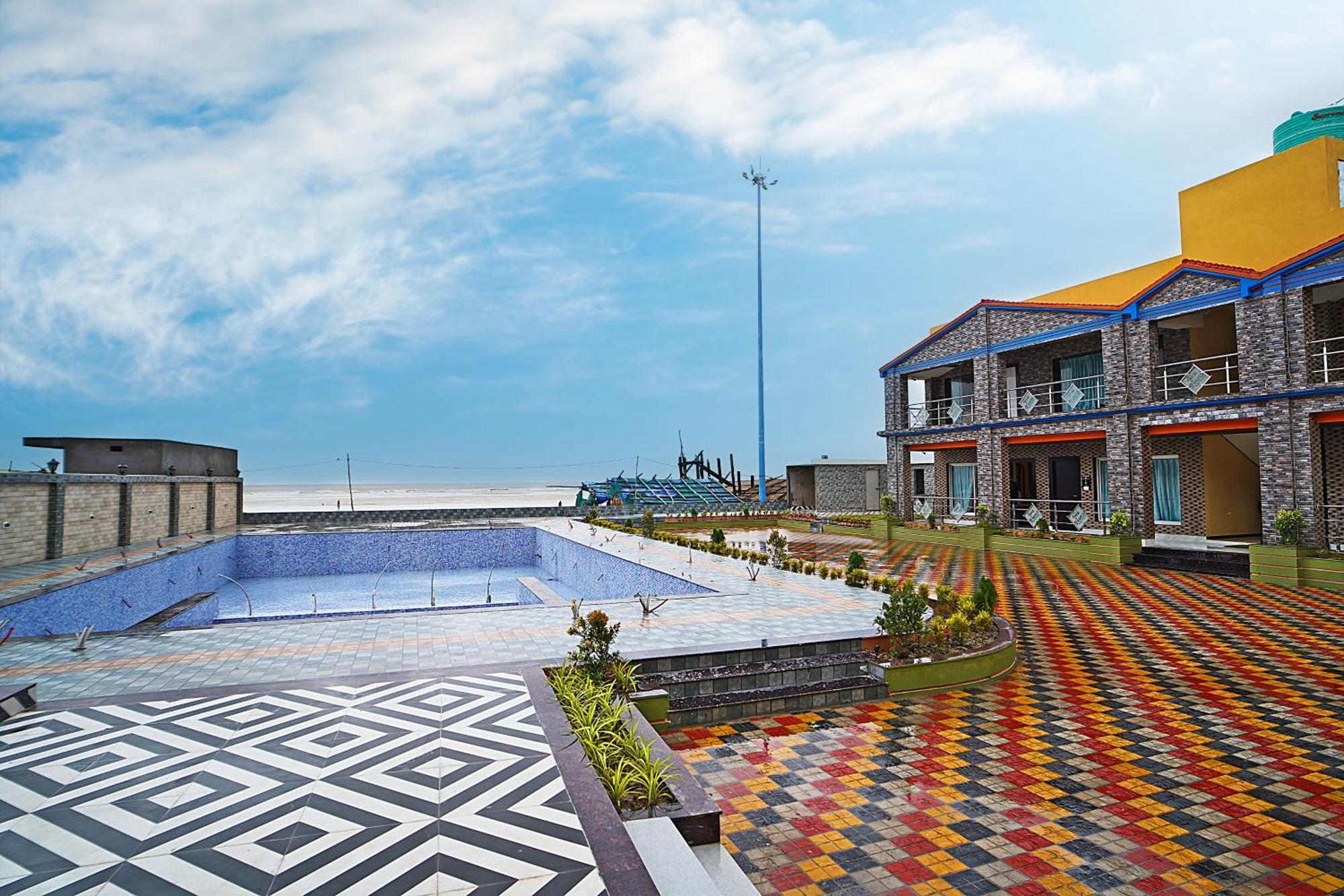Goa Beach Resort On Beach Mandarmani Extérieur photo